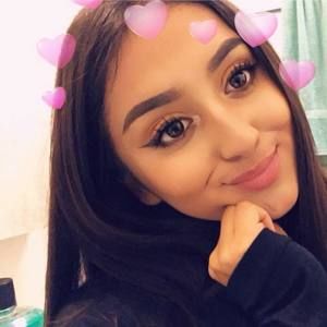 Meet your Posher, Katia